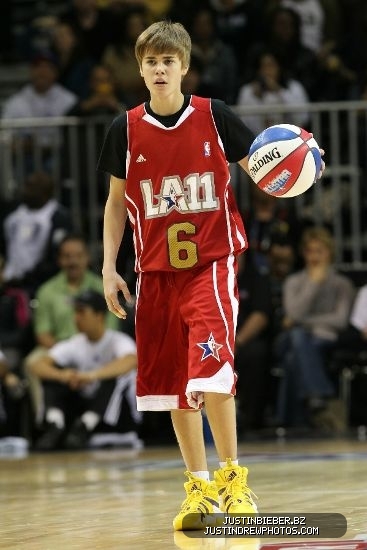 All-Star Celebrity Game 2011